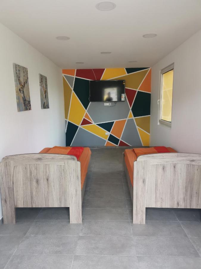 Podlovics Tanya Panzio Apartment Kemecse Luaran gambar