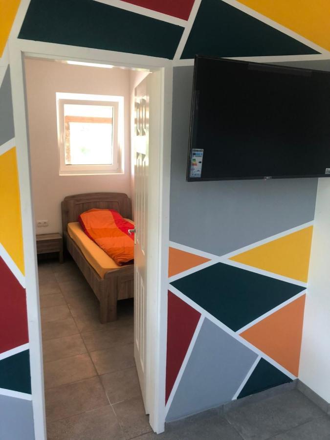 Podlovics Tanya Panzio Apartment Kemecse Luaran gambar
