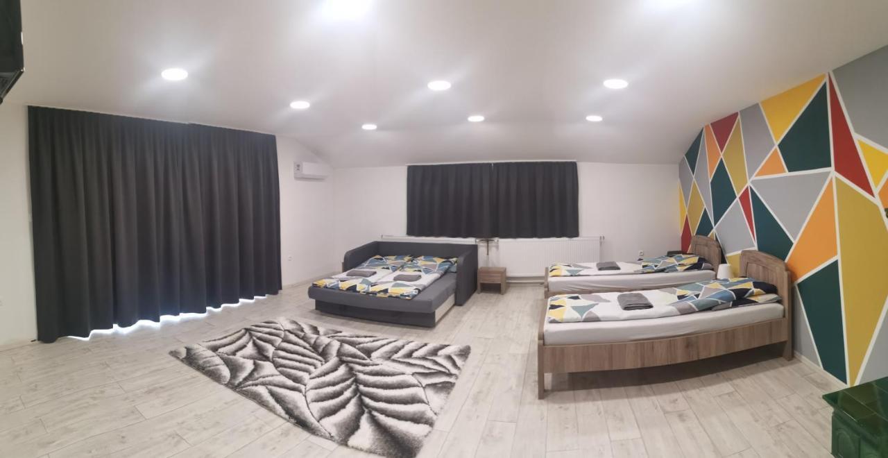Podlovics Tanya Panzio Apartment Kemecse Luaran gambar