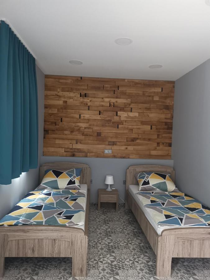 Podlovics Tanya Panzio Apartment Kemecse Luaran gambar