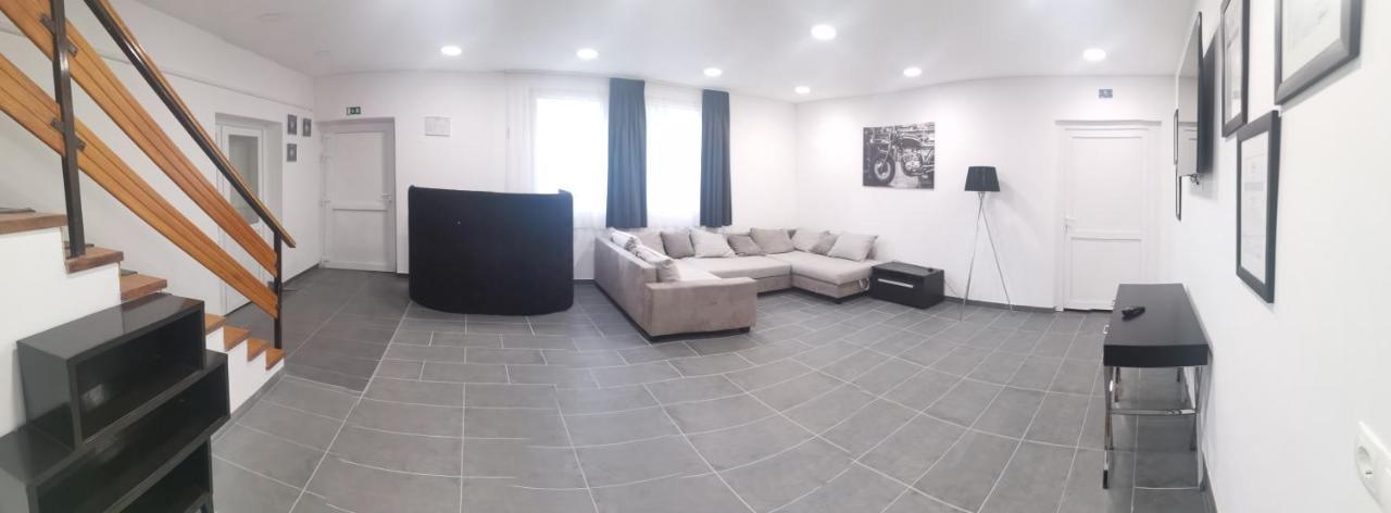 Podlovics Tanya Panzio Apartment Kemecse Luaran gambar