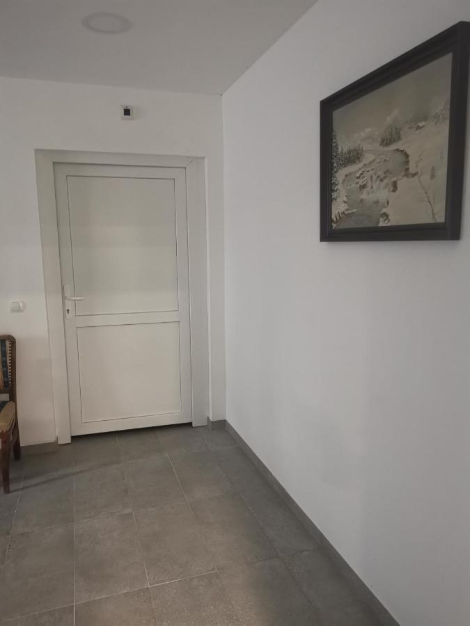 Podlovics Tanya Panzio Apartment Kemecse Luaran gambar